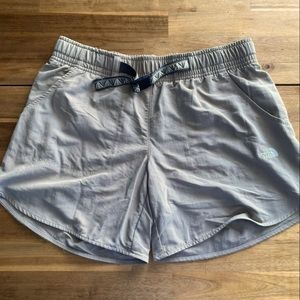 The North Face Women Belted Shorts Medium Khaki